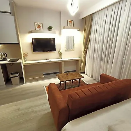 Hotel New Falcon 4*